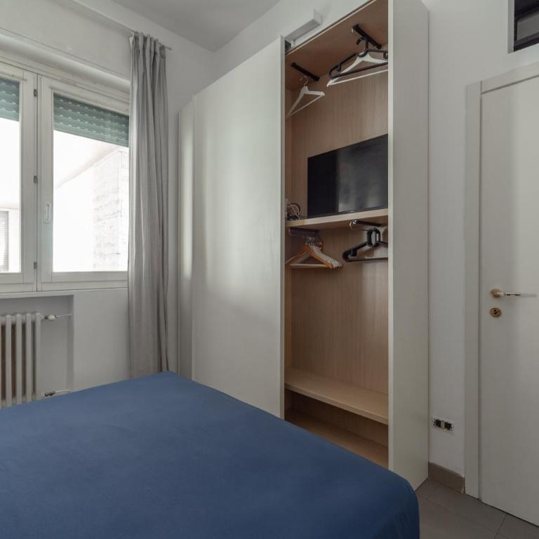 Vittoria-Duomo 15 minuti - Appartamento con 1 Camera da Letto - 15