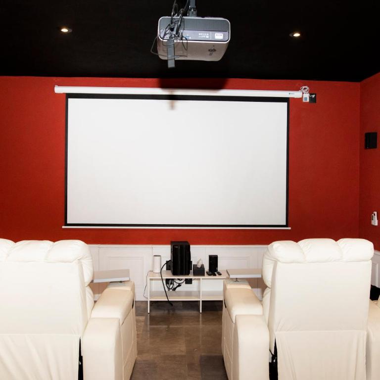 Casa de lujo, hasta con cine privado - Casa de 5 dormitorios - 24