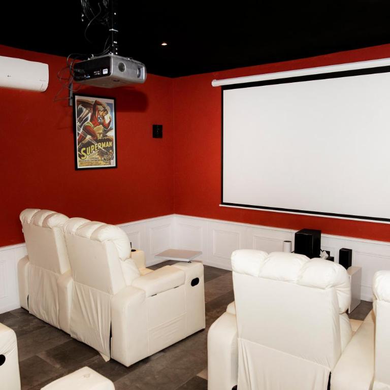 Casa de lujo, hasta con cine privado - Casa de 5 dormitorios - 71