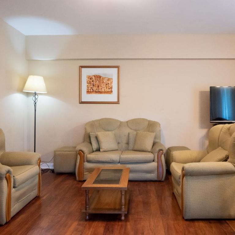 Millennium Inn Mendoza - Three-Bedroom Apartment - 13