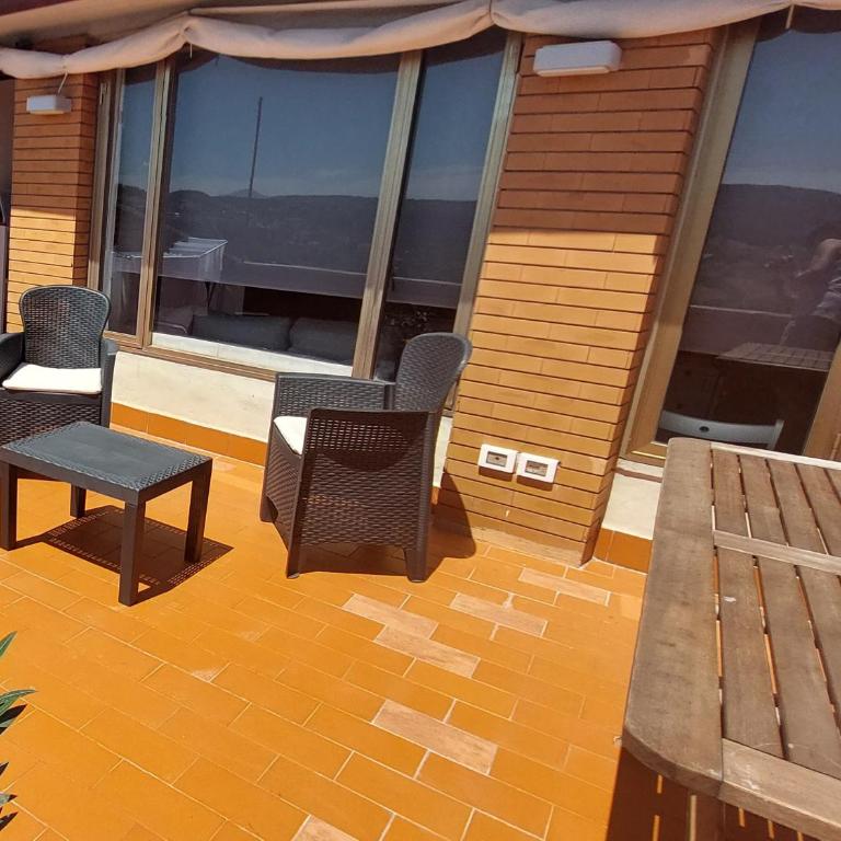 Ti Racconto di un Sogno Studio - Camera Matrimoniale con Terrazza - 4