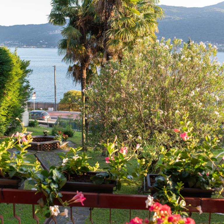 Two Gardens Lake View Apartment - Appartamento con 2 Camere da Letto - 17