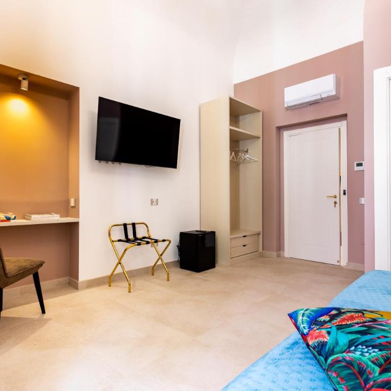 Magnini Rooms - Camera Quadrupla con Bagno Privato - 8