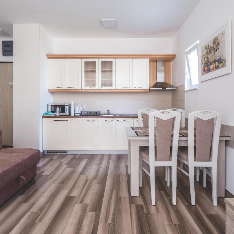 Bel Mare Apartments - Porodični Junior Apartman - 23