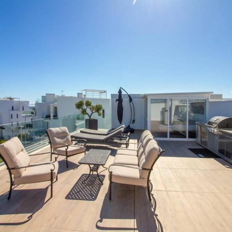 Nispero 11 - Sunny Apartment in a Golf Club Las Colinas - Apartamento con vistas a la piscina - 2