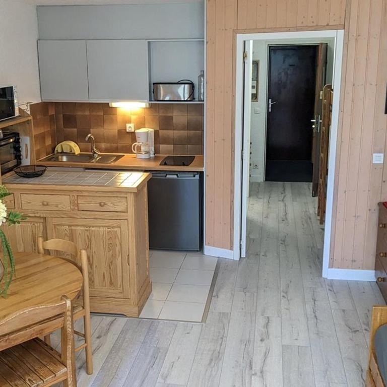 Maxi Studio 6 pers, 20m des pistes, proche commerces, sports à pied - FR-1-262-98 - Appartement (6 Adultes) - 1