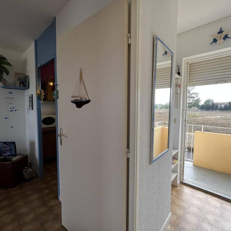 T2 avec piscine, parking, animaux admis - Proche plage Saint-Cyprien - FR-1-106-84 - Apartment - 18