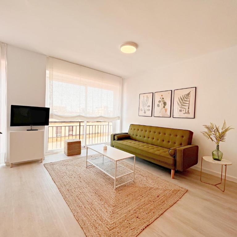 Homely Málaga Cienfuegos, plaza de la Merced con vistas - Apartamento de 2 dormitorios - 9