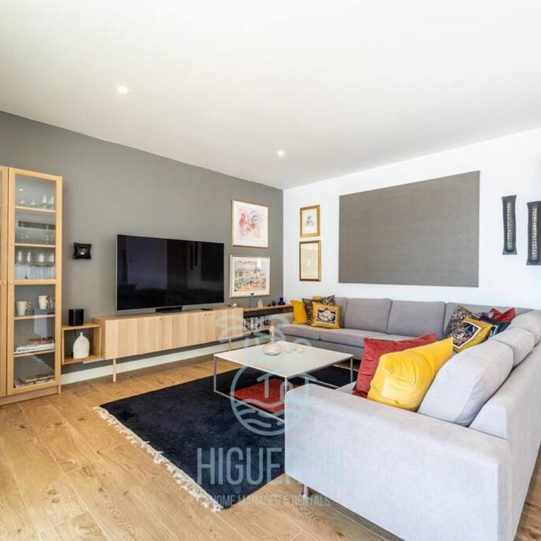 HigueronRentals Golden Sunrise - Three-Bedroom Apartment - 16