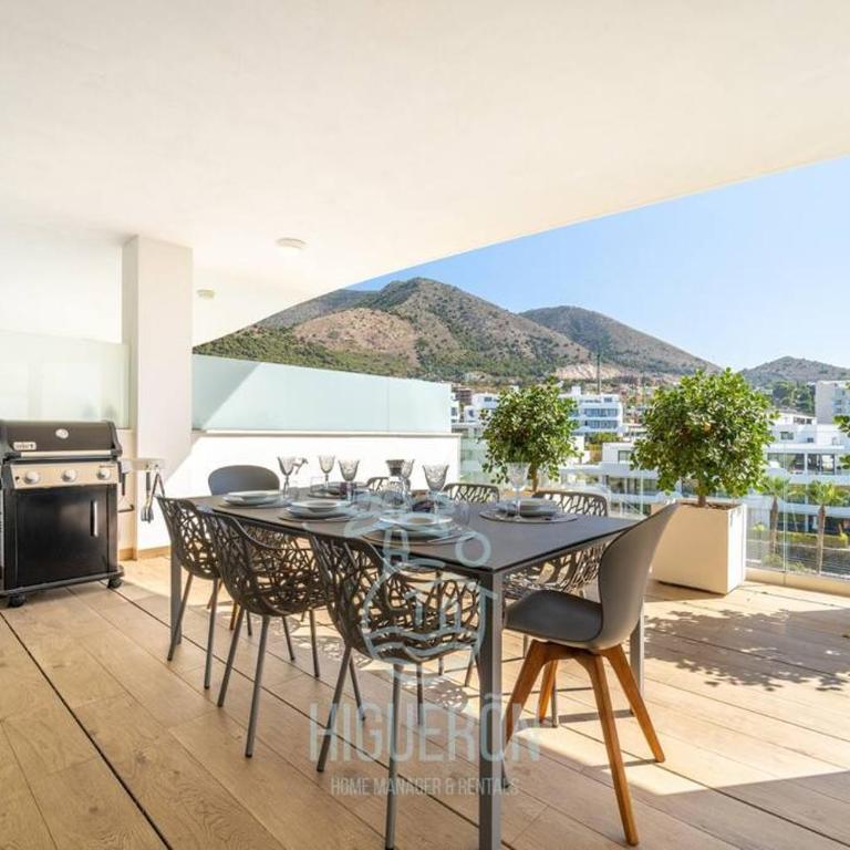 HigueronRentals Golden Sunrise - Three-Bedroom Apartment - 21