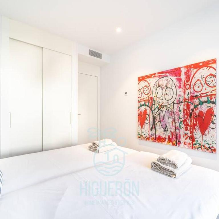 HigueronRentals Golden Sunrise - Three-Bedroom Apartment - 38