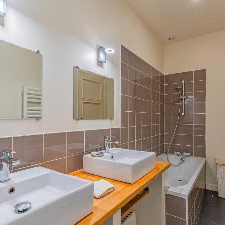 Douceur de Vivre - Avec piscine privée - Maison 4 Chambres - 6