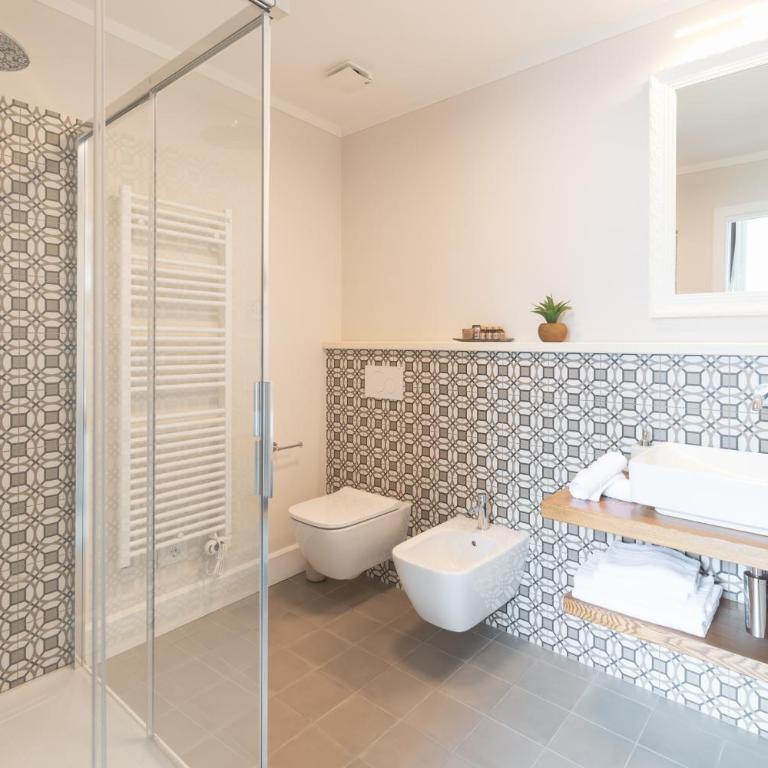 Rivalago B&B - Deluxe Doppel-/Zweibettzimmer mit Seeblick - 7