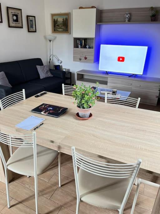 [Como 100MQ] 5 mins to center + Free Park and View - Appartamento con 2 Camere da Letto - 17