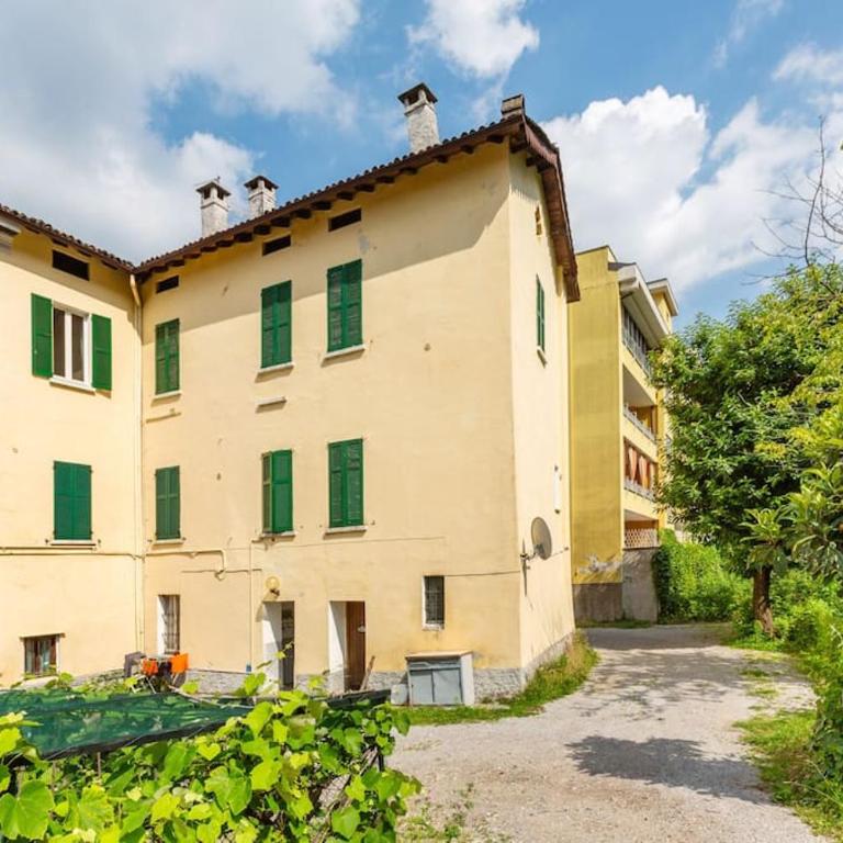 [Como 100MQ] 5 mins to center + Free Park and View - Appartamento con 2 Camere da Letto - 54