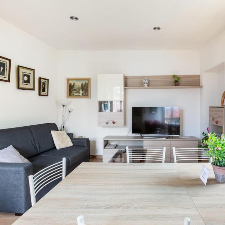 [Como 100MQ] 5 mins to center + Free Park and View - Appartamento con 2 Camere da Letto - 66