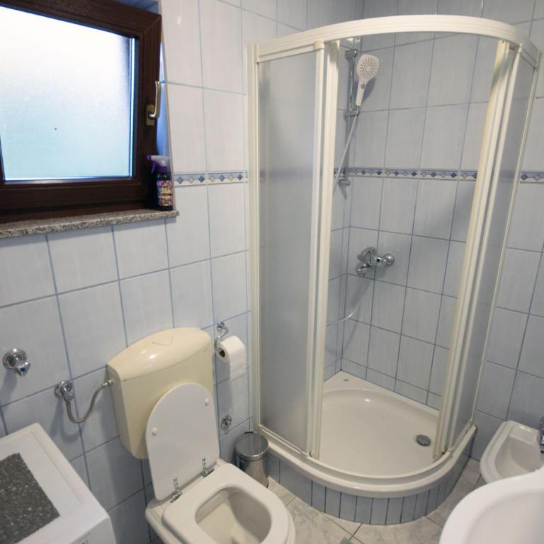 Villa Vita - Three-Bedroom Villa - 42