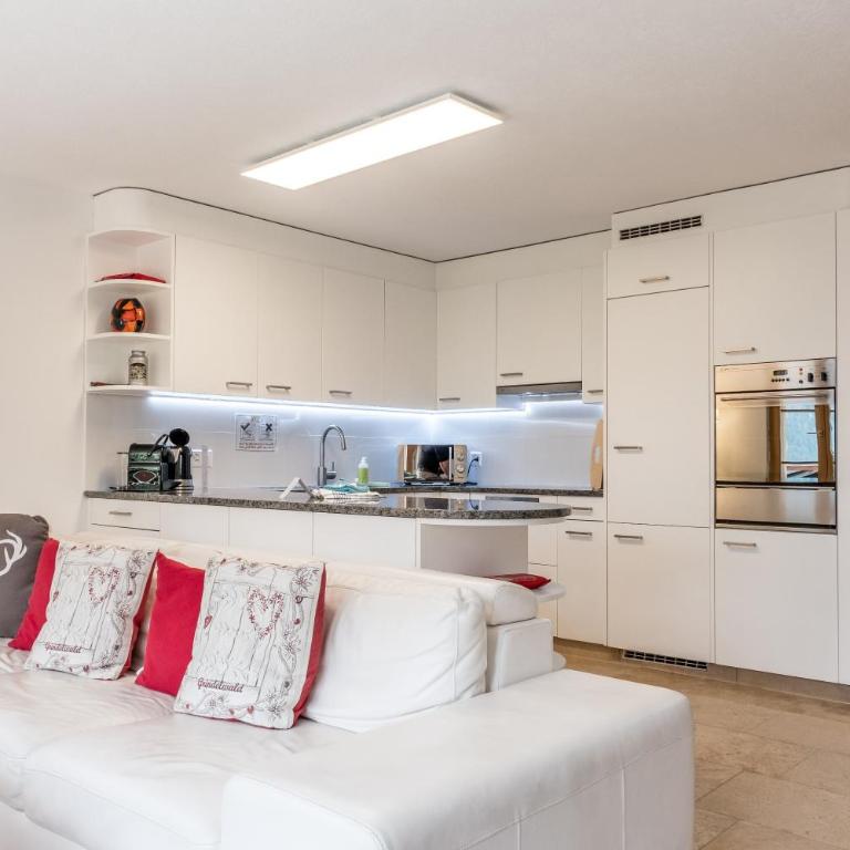 Apartment Alpin DG - GRIWA RENT AG - Apartment mit 3 Schlafzimmern und Balkon - 4