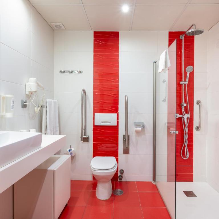 Climia Benidorm Plaza - Habitación Doble Premium adaptada para personas con movilidad reducida - 1 o 2 camas - 3
