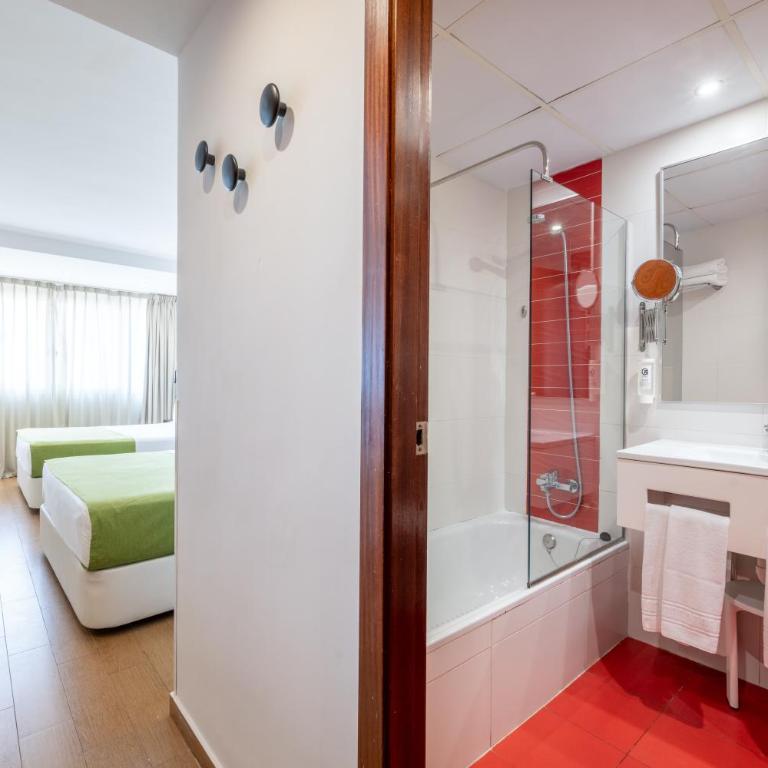 Climia Benidorm Plaza - Habitación Familiar (2 adultos y 2 niños) - 6