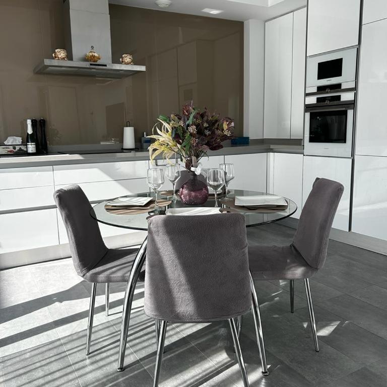 Brilliant Villa - Three-Bedroom Villa - 18