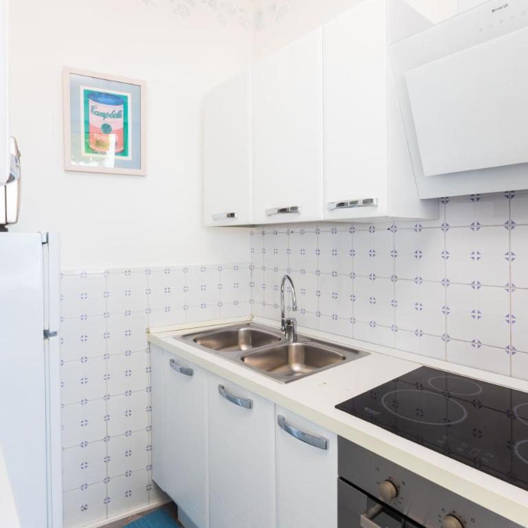 Villa Rita Apartments - Azzurra Two-Bedroom Apartment with Sea View - 13