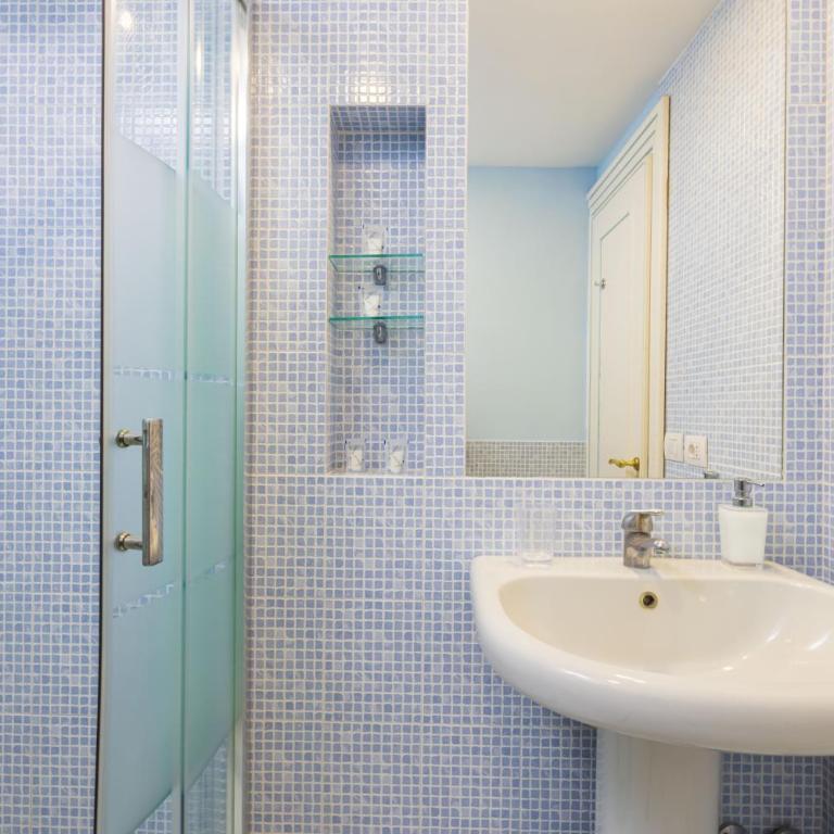 Villa Rita Apartments - Azzurra Two-Bedroom Apartment with Sea View - 24
