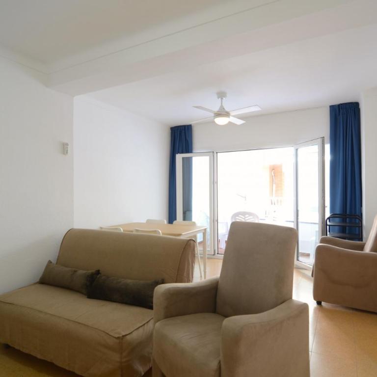 MARINA LATERAL 1D - Three-Bedroom Apartment - 13