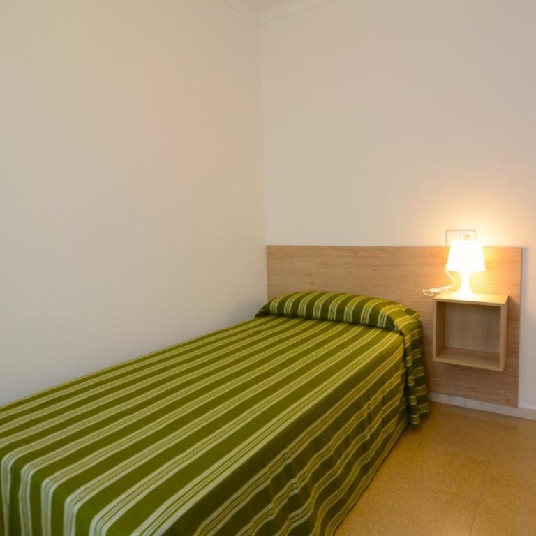 MARINA LATERAL 1D - Three-Bedroom Apartment - 16