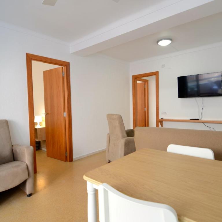 MARINA LATERAL 1D - Three-Bedroom Apartment - 18