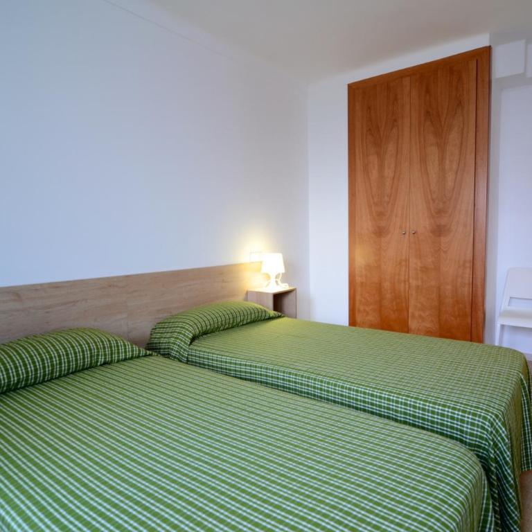 MARINA LATERAL 1D - Three-Bedroom Apartment - 24