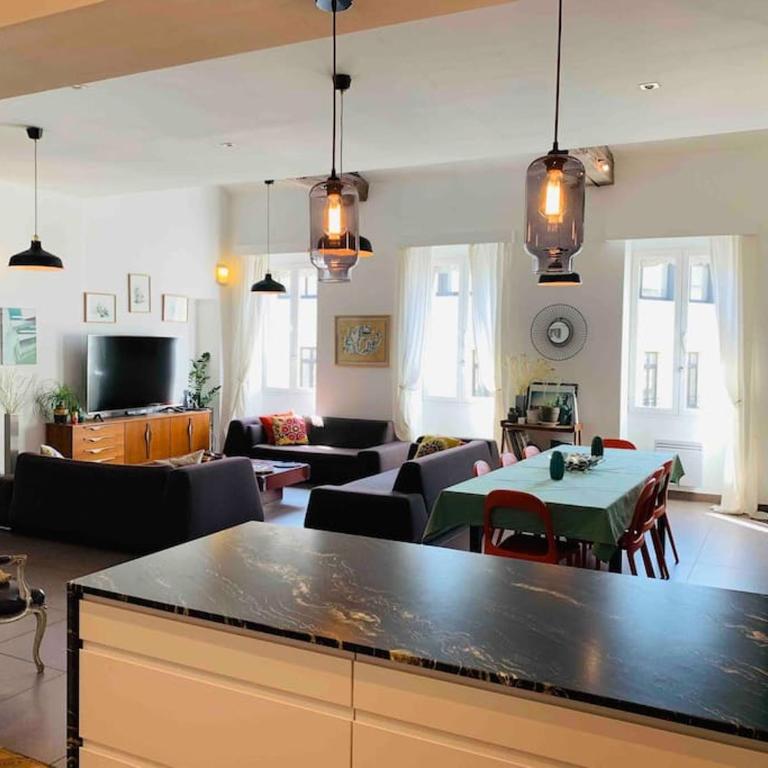 AVIGNON HYPER CENTRE CLIM 5 CHBRES 10PERS 200m PALAIS DES PAPES - Apartment - 15