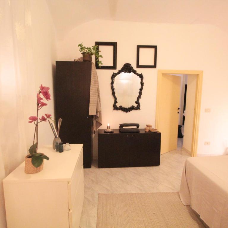 I Colori di Nini Vacanza a Trastevere - Two-Bedroom Apartment - 26