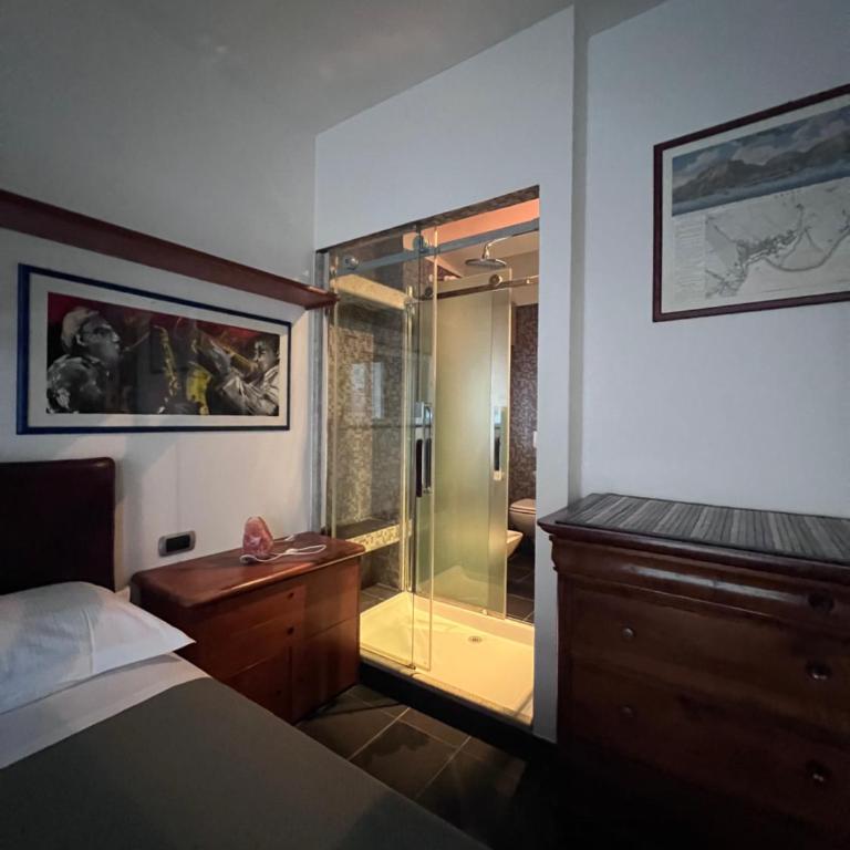 Casa vacanze Attico sul lago di Lecco, a due passi dal centro con posto auto - Appartamento con 1 Camera da Letto - 11