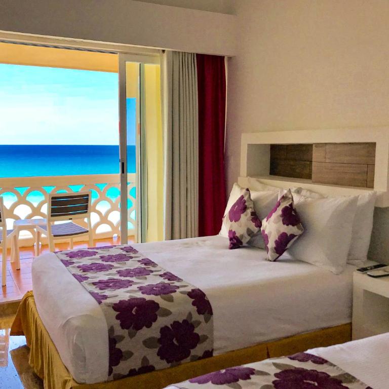 Seashore Apartment Cancun - Studio Apartment with Sea View - 9