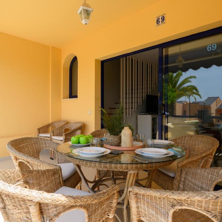 Duplex Meloneras Terrace with views - Three-Bedroom House - 2