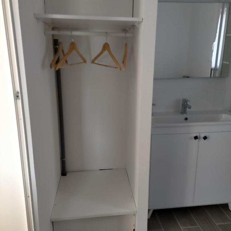 Beau studio indépendant à15mn de la plage, proche de toute commodité - Appartement 1 Chambre - 16
