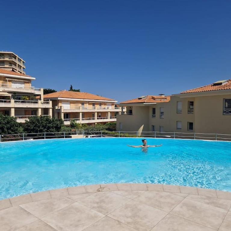 Beau 3 pièces à Nice - terrasses et piscine - Appartamento con 2 Camere da Letto, Balcone e Terrazza - 1