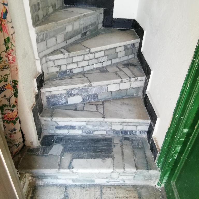 Albenga collina ampio quadrilocale con 2 terrazzi - Casa con 3 Camere da Letto - 2