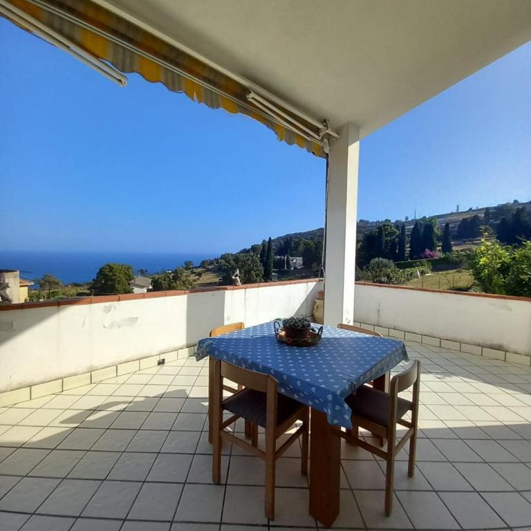 BBQ HOUSE - Appartamento con 2 Camere da Letto - 11