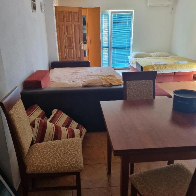 Apartments Becici cheap&comfy&spacious - Apartman sa 1 Spavaćom Sobom - 1