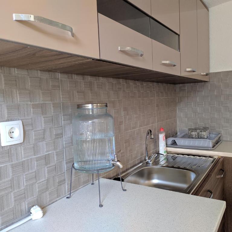 Olive House - One-Bedroom House - 7