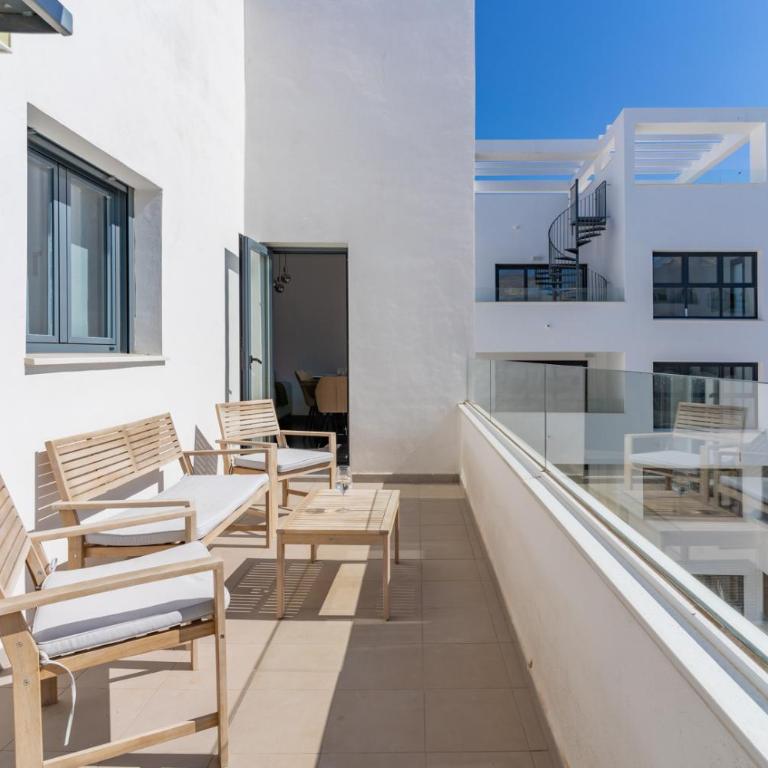 Central apartment with big roof terrace - Apartamento con vistas a la piscina - 7