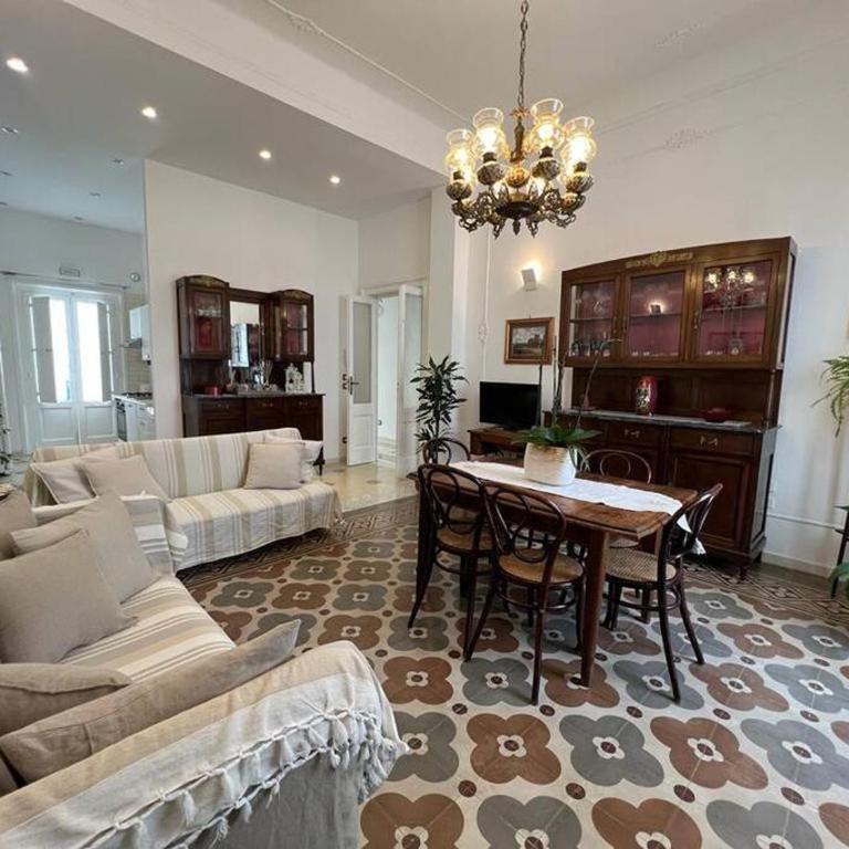 Lux Domus - Appartamento con 2 Camere da Letto - 3