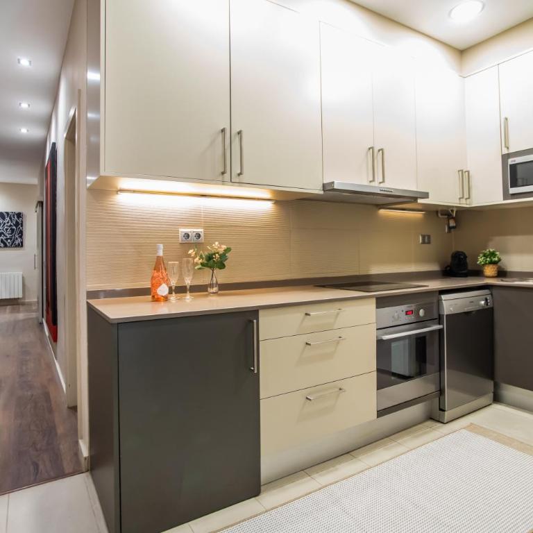 Tendency Apartments 9 - Apartment with Terrace 8 - 14