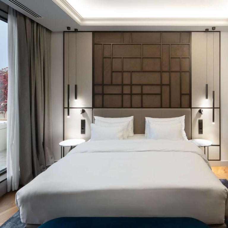 Radisson Collection Hotel, Magdalena Plaza Sevilla - Habitación Premium Collection con terraza y bañera de hidromasaje - 2