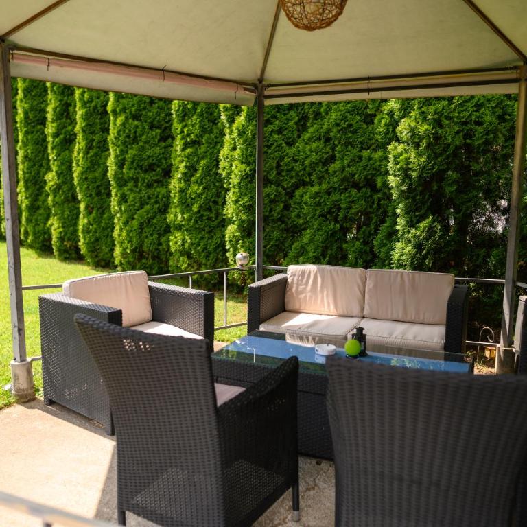 Arsic-Home - Two-Bedroom Apartment - 13