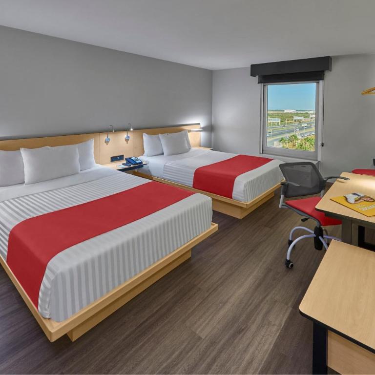 City Express by Marriott Monterrey Aeropuerto - Double Room with Two Double Beds - 1