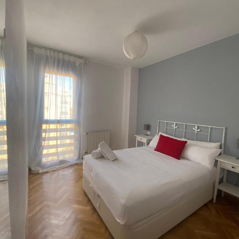 Apartments Feria Madrid Barajas - Deluxe Family Room - 7