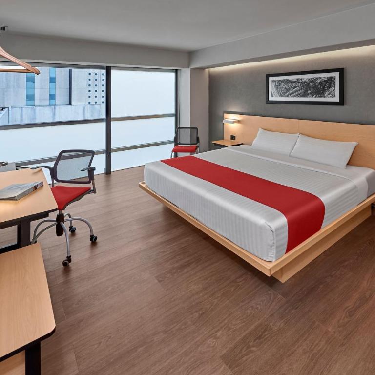City Express by Marriott Ciudad de México EBC Reforma - Superior King Room - 1